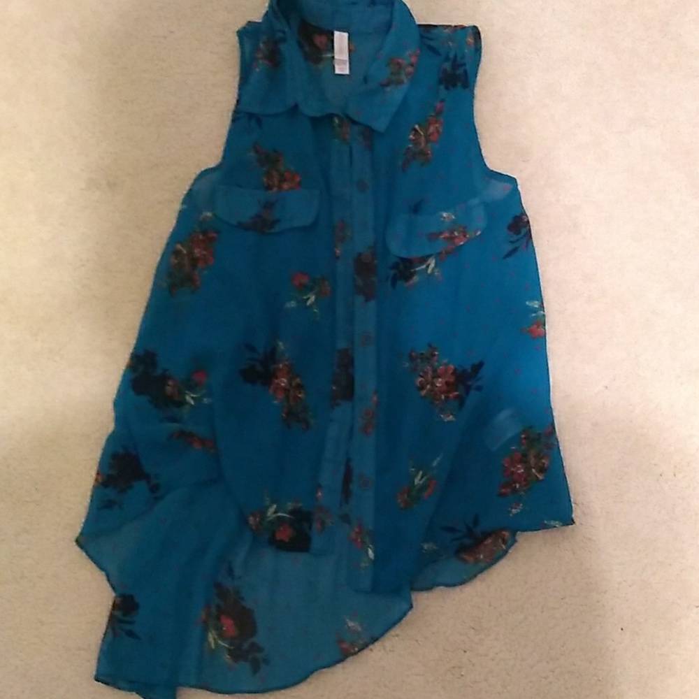Xhilaration sheer high low floral sleeveless top